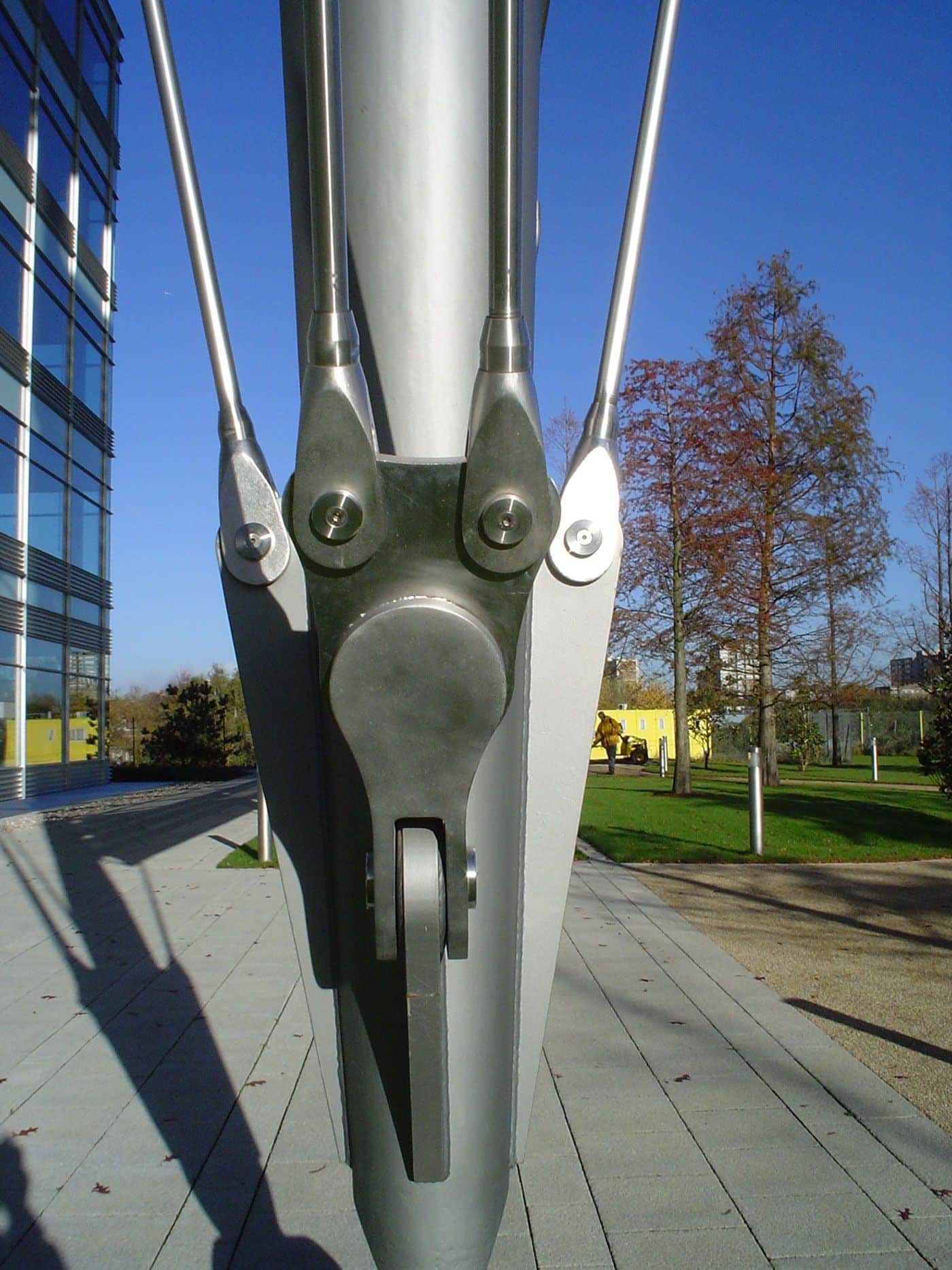 Chiswick Park Connection Detail 2